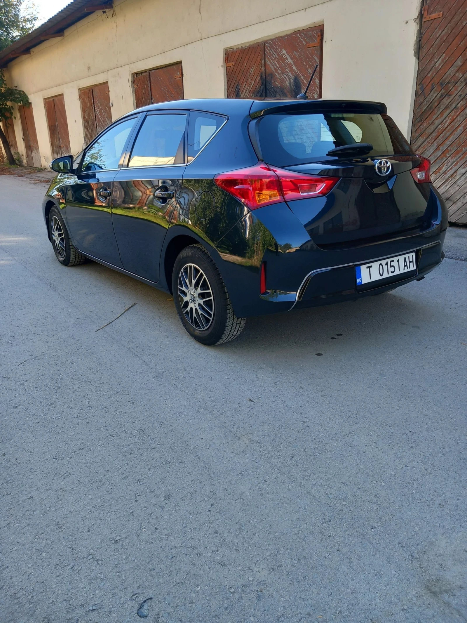 Toyota Auris 1.4 D4D - изображение 3