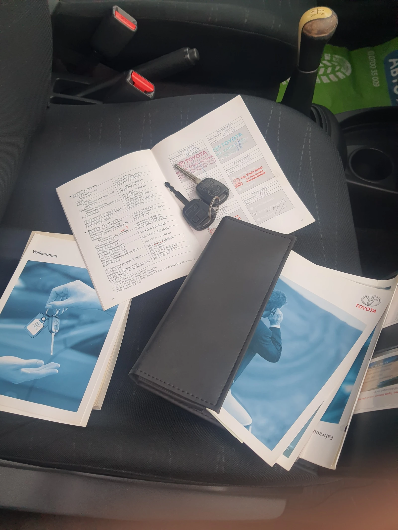 Toyota Yaris 1.4 d4d  | Mobile.bg — изображение 16