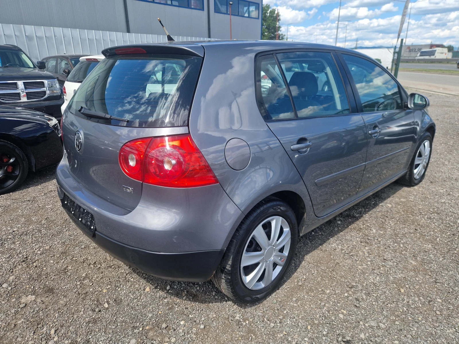 VW Golf 1.9TDI 105PS.ITALIA - изображение 7