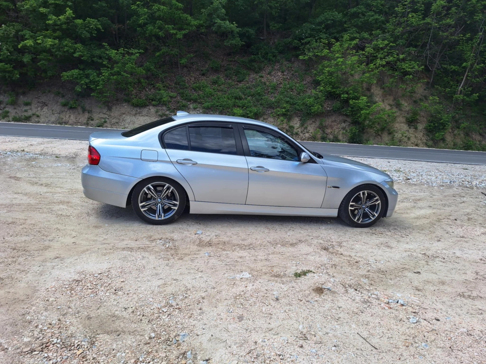 BMW 320 E90 - изображение 5