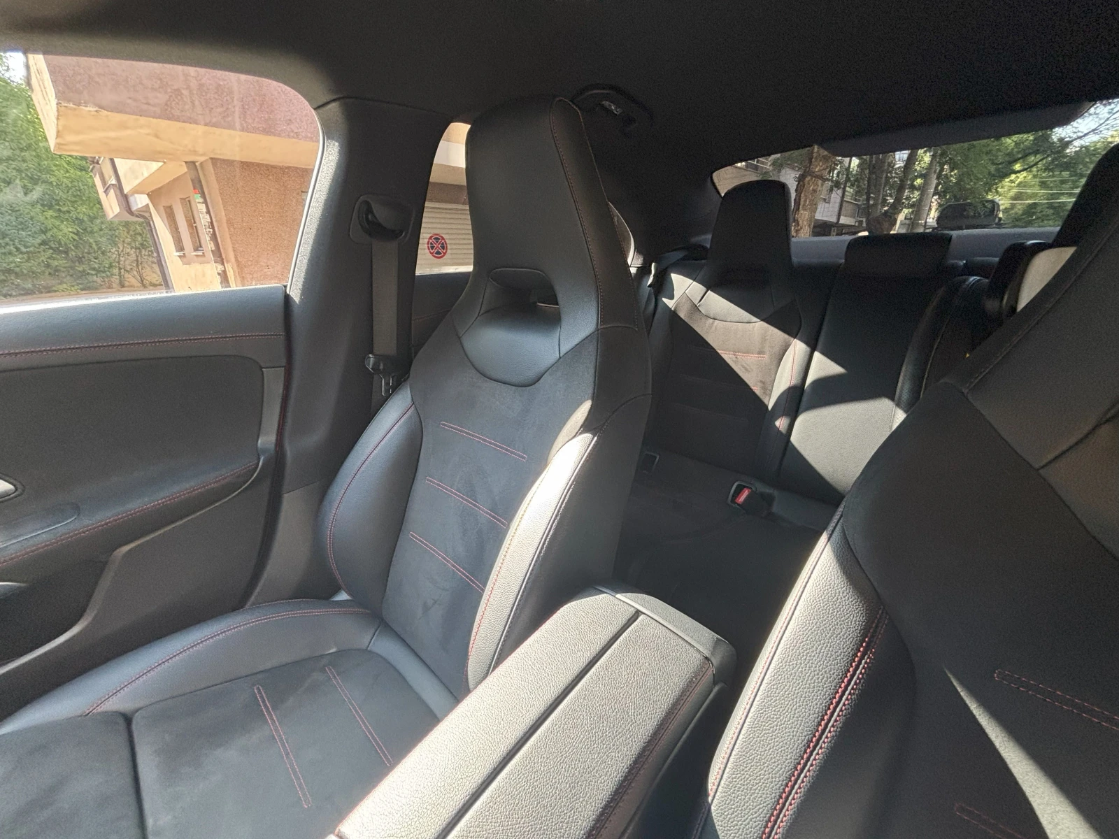 Mercedes-Benz CLA 220  - изображение 9