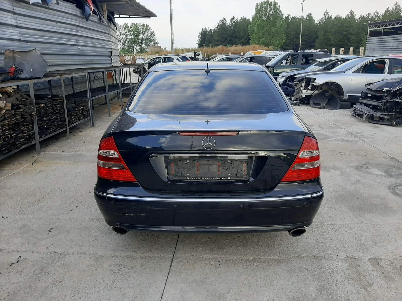 Mercedes-Benz E 320  - изображение 2