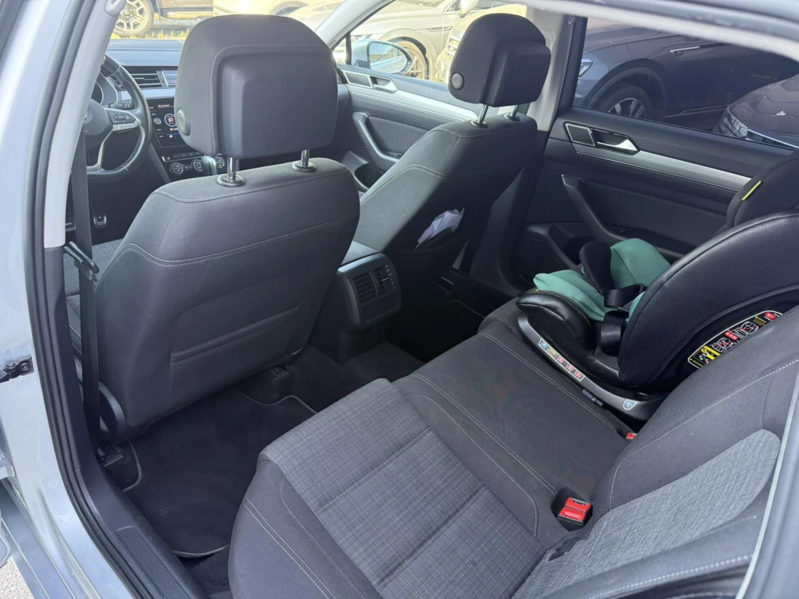 VW Passat  - изображение 9