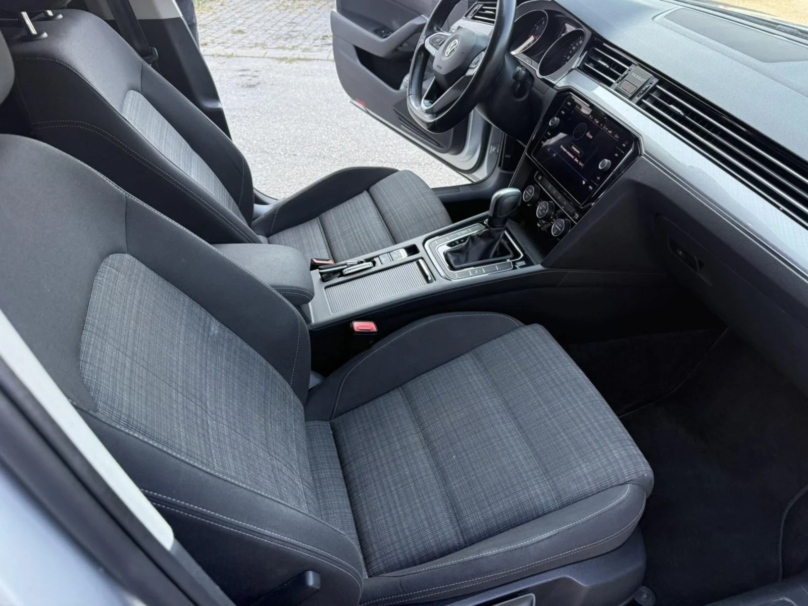 VW Passat  - изображение 7