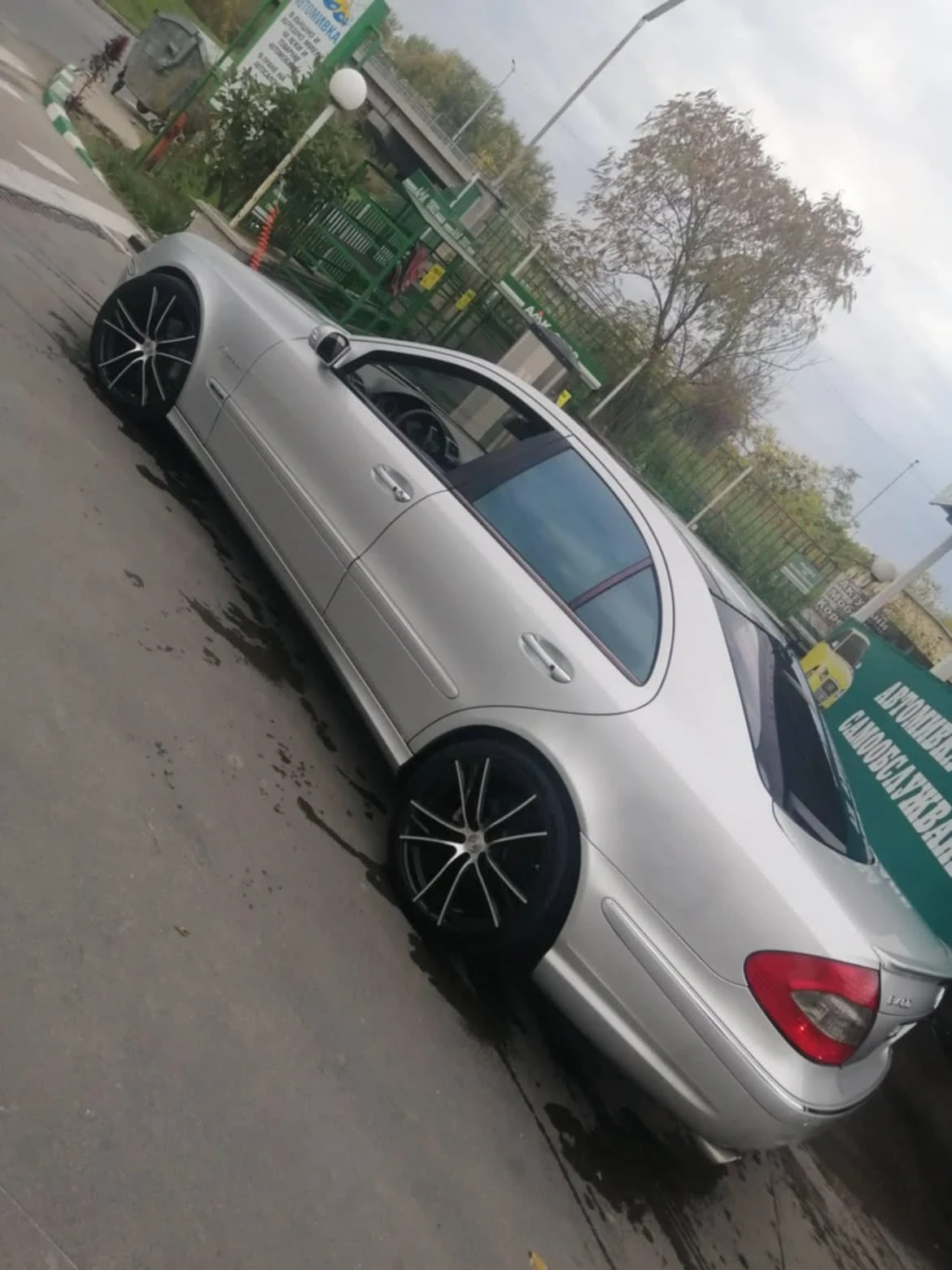 Mercedes-Benz E 400  - изображение 3