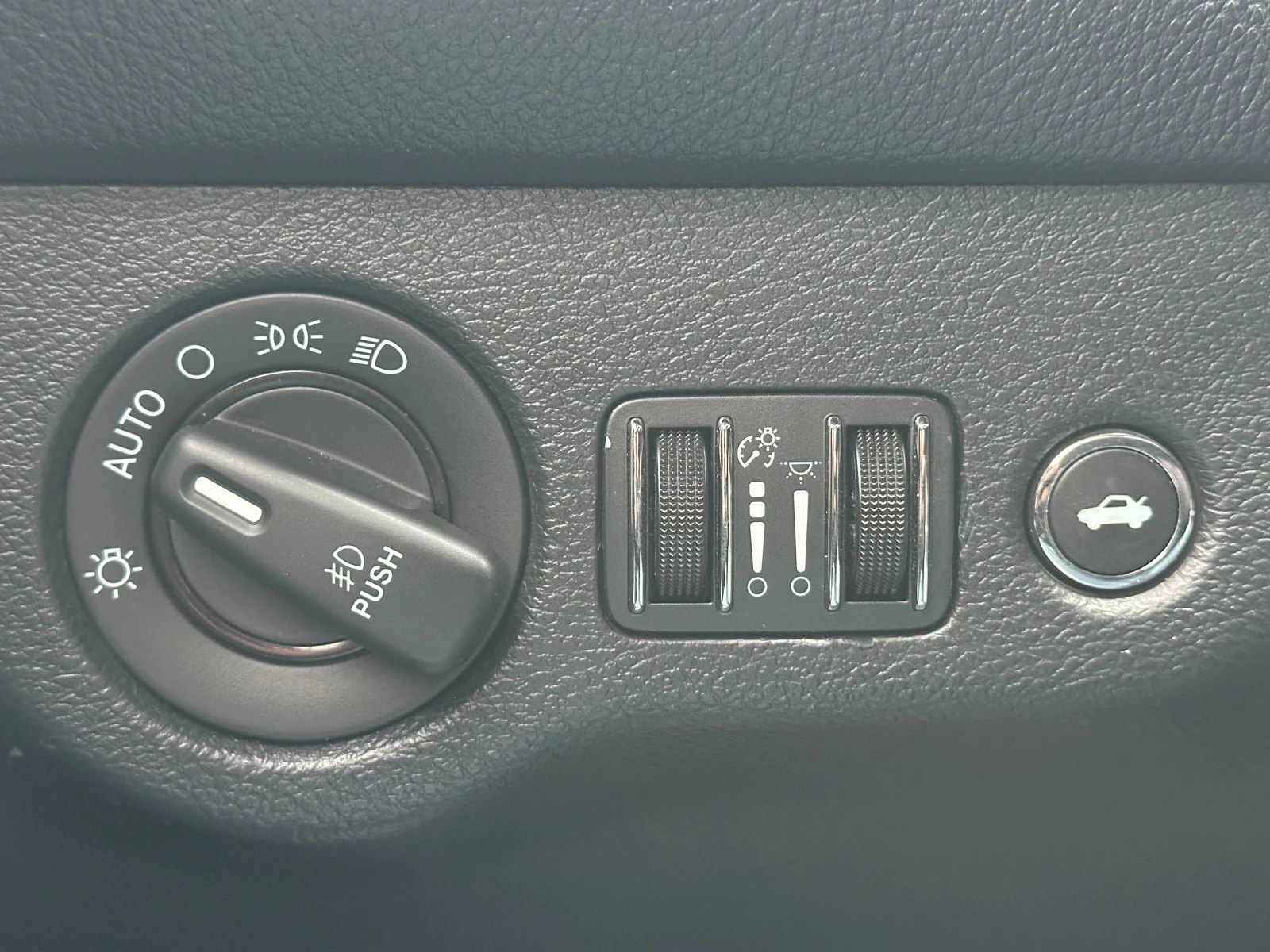 Dodge Challenger 3.6i 305 .. | Mobile.bg   15