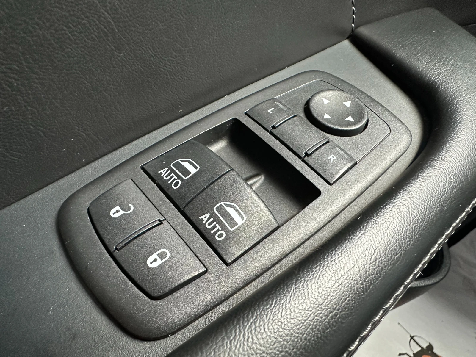 Dodge Challenger 3.6i 305 .. | Mobile.bg   16