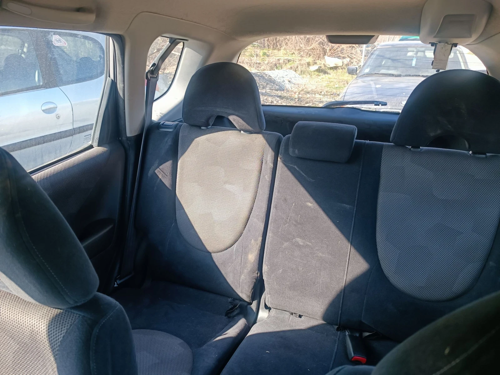 Honda Jazz 14i-84кс-ШВЕЙЦАРИЯ-АВТОМАТ, снимка 7 - Автомобили и джипове - 53837245