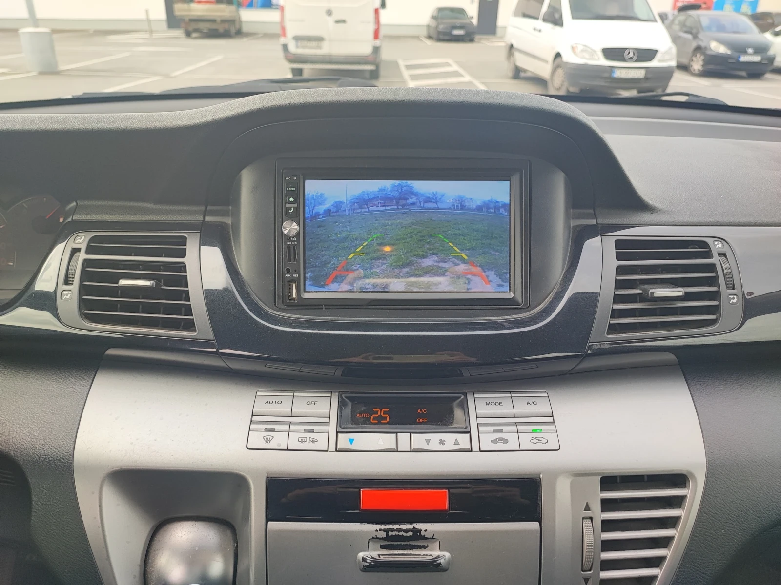 Honda Fr-v, снимка 12 - Автомобили и джипове - 53912005