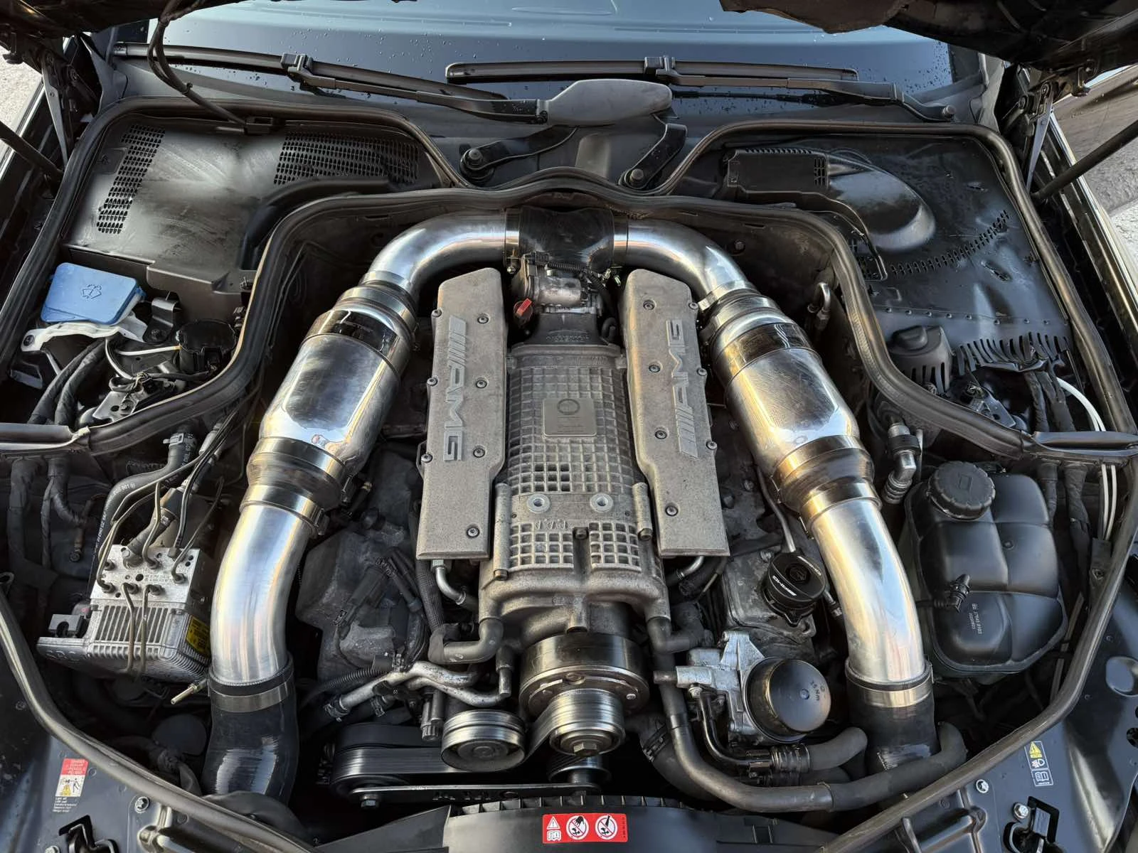 Mercedes-Benz CLS 55 AMG, снимка 16 - Автомобили и джипове - 53977782