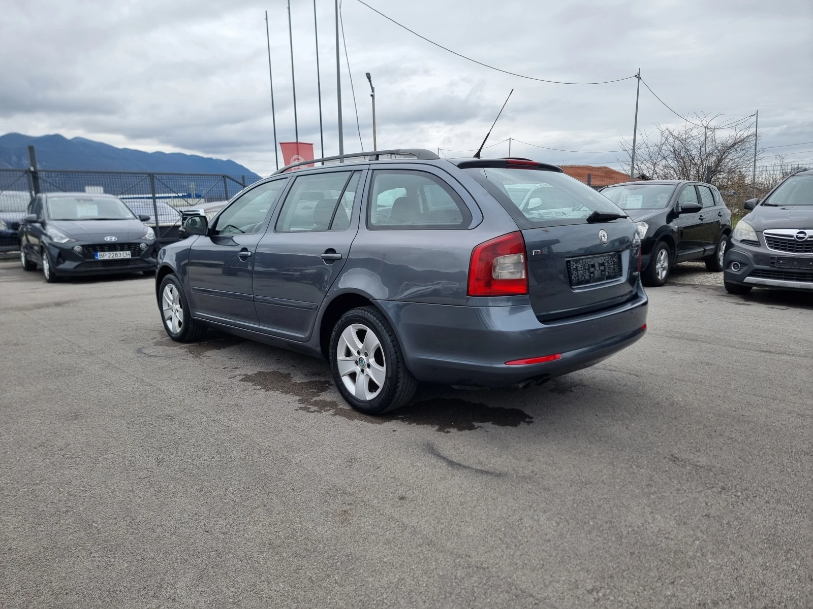 Skoda Octavia 2.0TDI, снимка 4 - Автомобили и джипове - 54027837