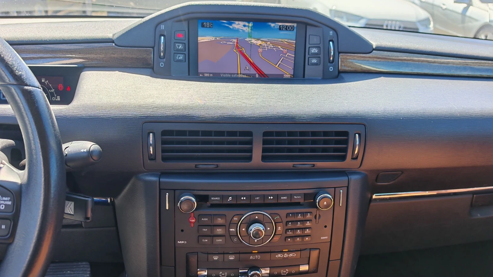 Citroen C6 3.0HDI-240k.ТОП СЪСТОЯНИЕ СЕРВИЗНА КНИЖКА , снимка 13 - Автомобили и джипове - 54139036