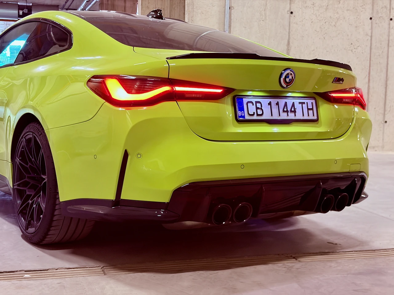 BMW M4 Competition Фабрична Гаранция 07.2027, снимка 3 - Автомобили и джипове - 55983218