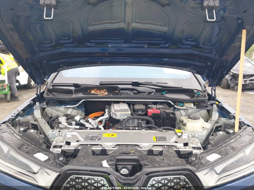 BMW iX xDrive50, снимка 10 - Автомобили и джипове - 54378657