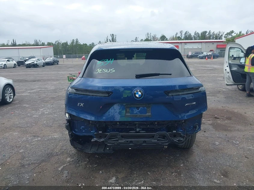 BMW iX xDrive50, снимка 6 - Автомобили и джипове - 54378657