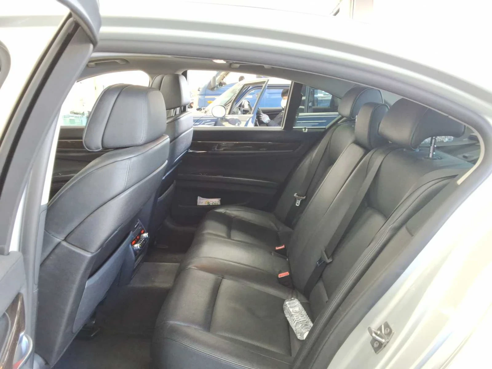 BMW 730 2011г.РЕАЛНИ КИЛОМЕТРИ 149 000 ФУЛ Екстри , снимка 10 - Автомобили и джипове - 54594282