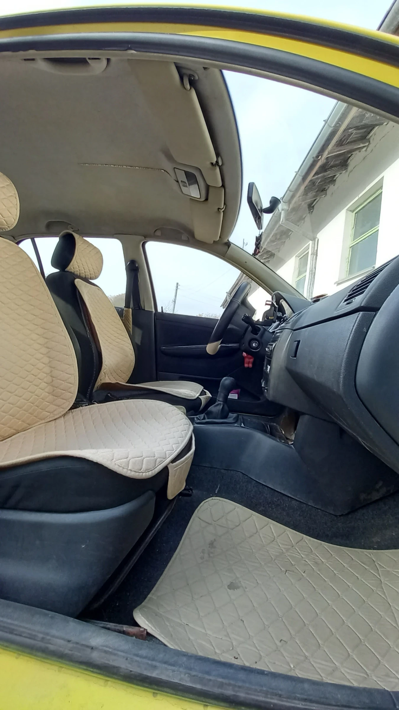 Skoda Fabia, снимка 8 - Автомобили и джипове - 54701228