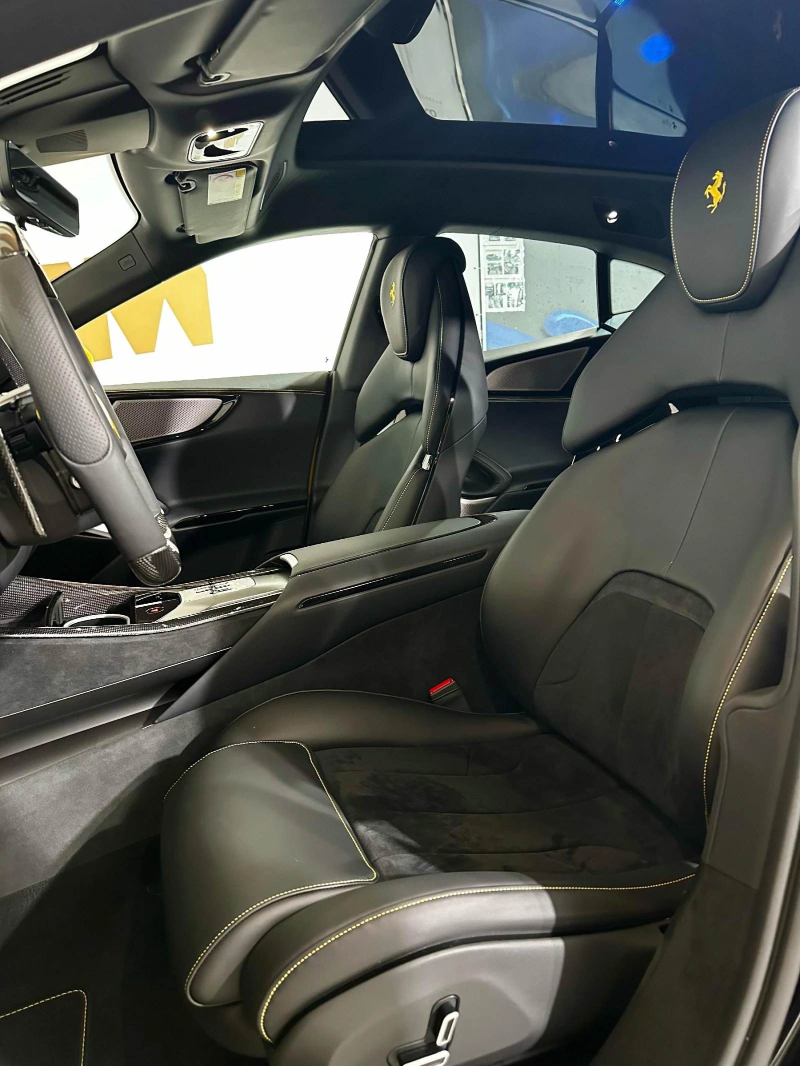 Ferrari Purosangue V12* Carbon* Pano* Display* PPF, снимка 8 - Автомобили и джипове - 55132437