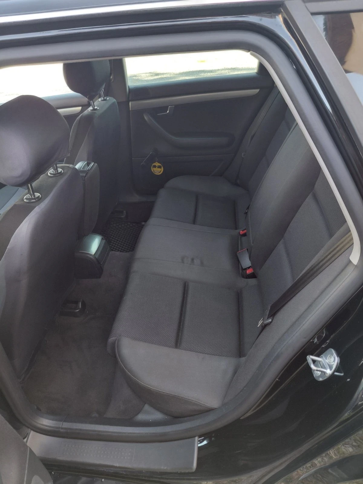 Audi A4 / 1.9 TDI / 131 ks / Ксенон / Климатроник, снимка 11 - Автомобили и джипове - 55217036