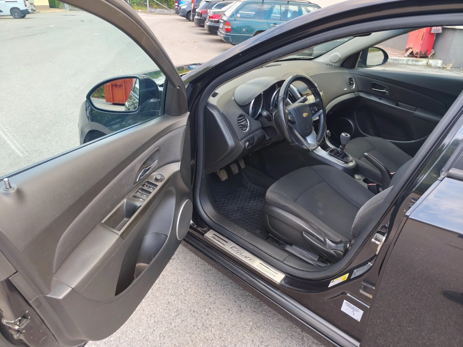 Chevrolet Cruze LPG, снимка 9 - Автомобили и джипове - 55255132
