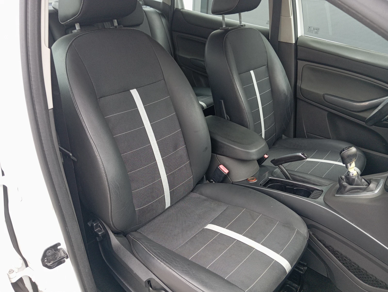 Ford Kuga 4x4 ЛИЗИНГ , снимка 9 - Автомобили и джипове - 55564708