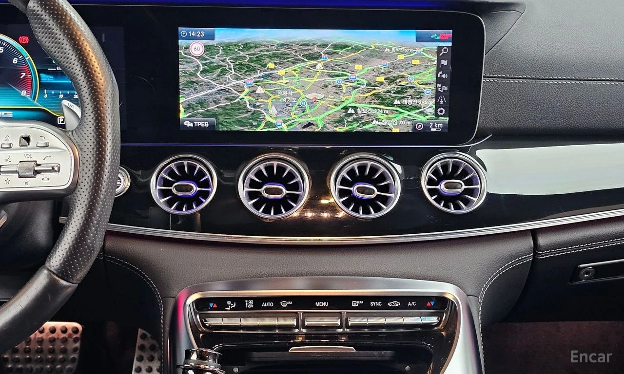 Mercedes-Benz AMG GT 43* 4MATIC+ * BURMESTER* ПОДГРЕВ* ОБДУХВАНЕ* 360КА, снимка 9 - Автомобили и джипове - 55618347