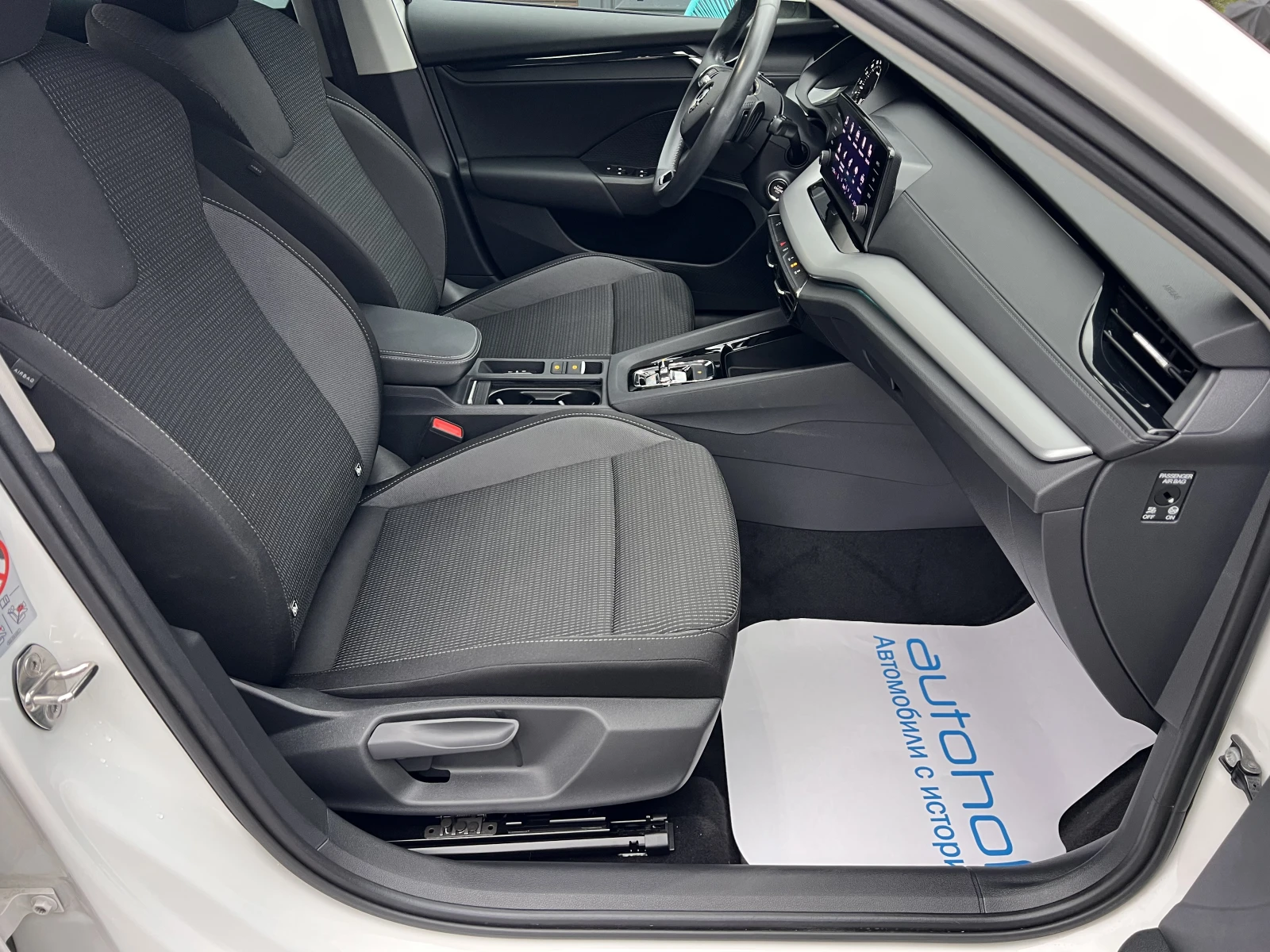 Skoda Octavia AMBITION/2.0TDI/116K.C./7AT/ГАРАНЦИЯ, снимка 9 - Автомобили и джипове - 55687495