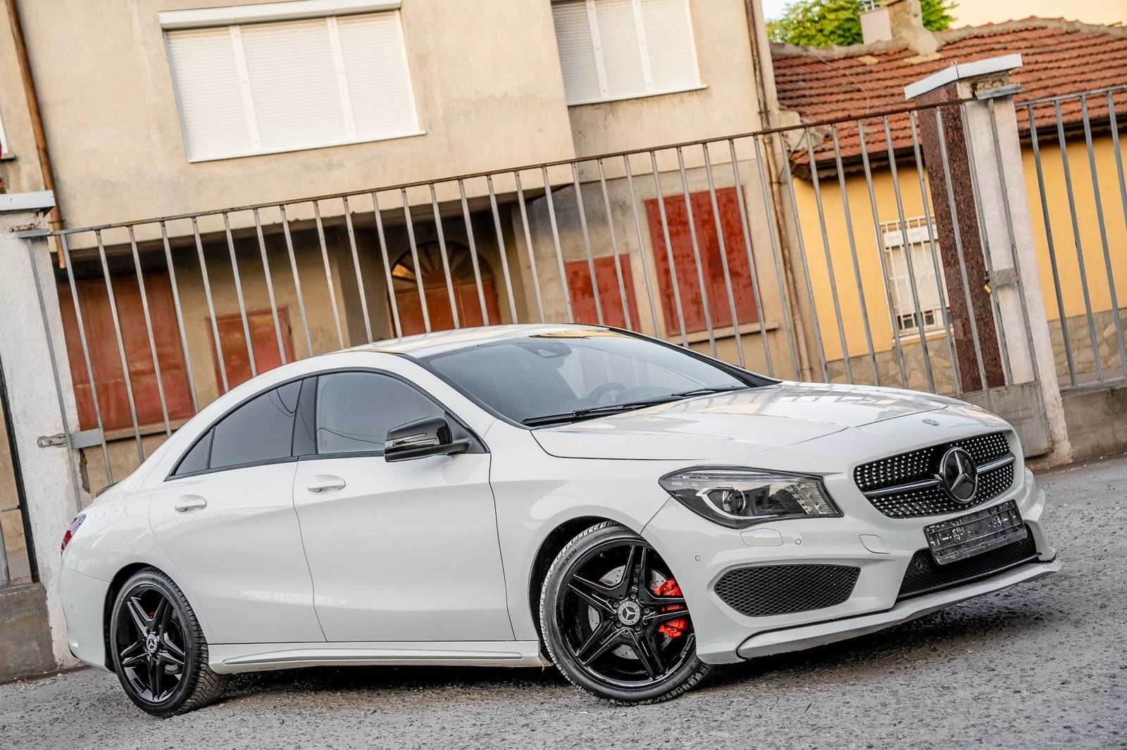 Mercedes-Benz CLA 220 2.2CDI-AMG-AGILITY-FACE-CARPLAY-ASSIST-AMBIENT-TOP