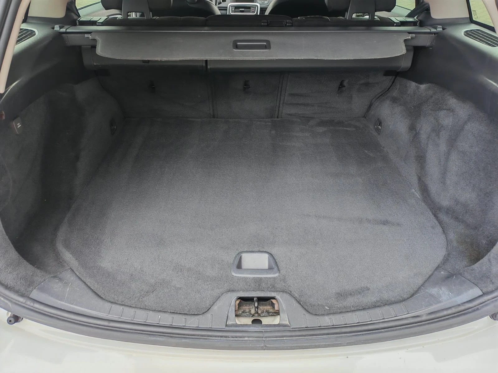 Volvo V60 2.0D 163kc, снимка 14 - Автомобили и джипове - 56185895