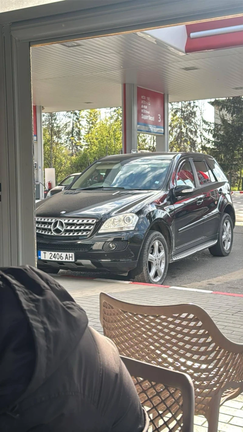 Mercedes-Benz ML 320, снимка 6 - Автомобили и джипове - 51622764