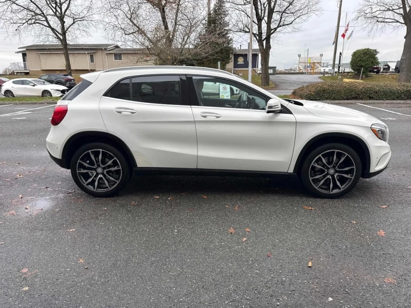 Mercedes-Benz GLA * 4MATIC 4dr 250 * CARFAX * БЕЗ ПЪРВОНАЧАЛНА ВНОСК, снимка 3 - Автомобили и джипове - 52910717