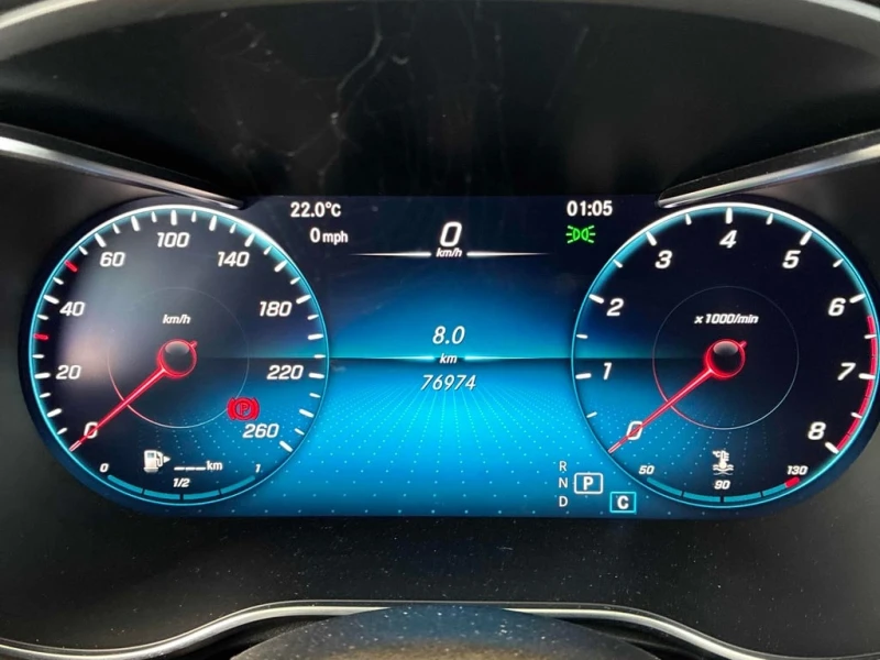 Mercedes-Benz GLC 300 * 4MATIC AWD * CARFAX * Premium Package * , снимка 8 - Автомобили и джипове - 53264240