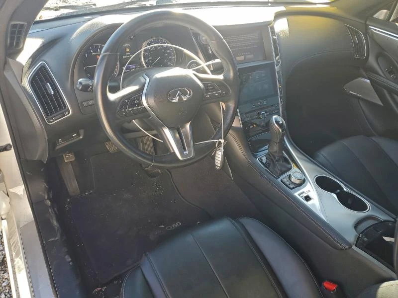 Infiniti Q30 3.0L 6 All wheel drive, снимка 13 - Автомобили и джипове - 53048229