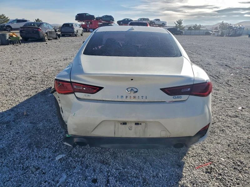 Infiniti Q30 3.0L 6 All wheel drive, снимка 11 - Автомобили и джипове - 53048229