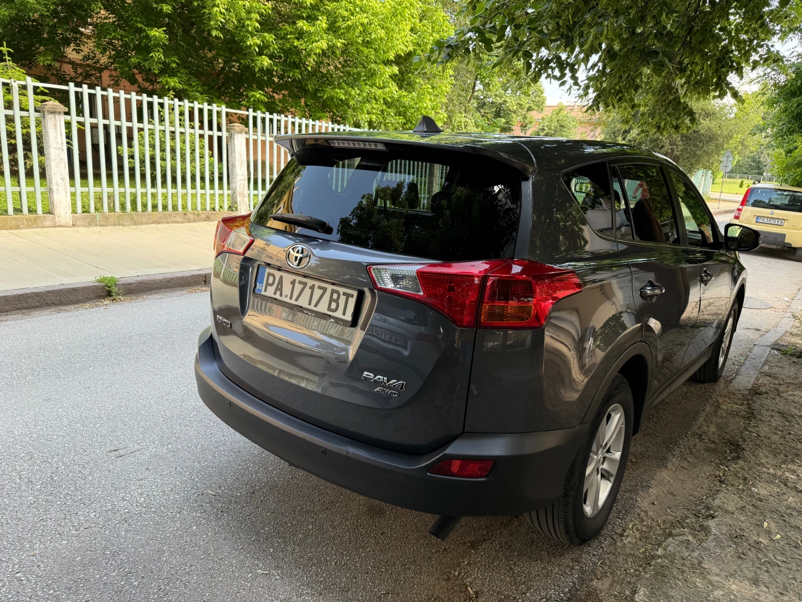 Toyota Rav4 2.0 luxury ctv 1 ви собственик  - изображение 2