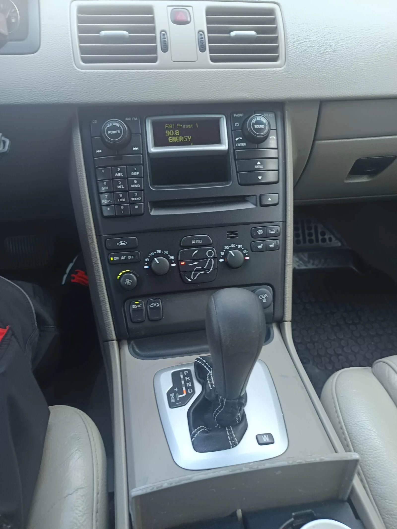 Volvo Xc90  - изображение 8