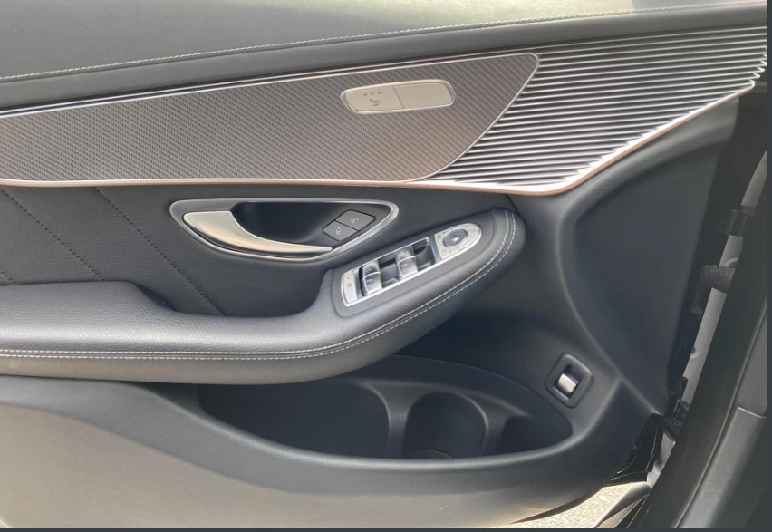 Mercedes-Benz EQC 400 4Matic AMG Line - изображение 7