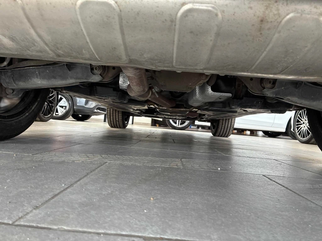 Mercedes-Benz GLC 300 * 4MATIC AWD * CARFAX * Premium Package *  | Mobile.bg � ����������� 11