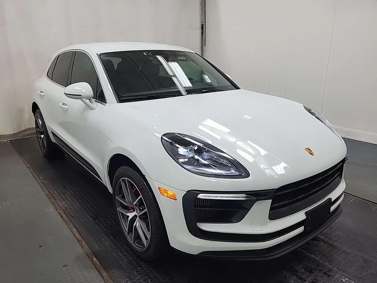 Porsche Macan * S * ПОДГРЕВ * ОБДУХВАНЕ * ОТ ПРЕДСТАВИТЕЛСТВО - изображение 2