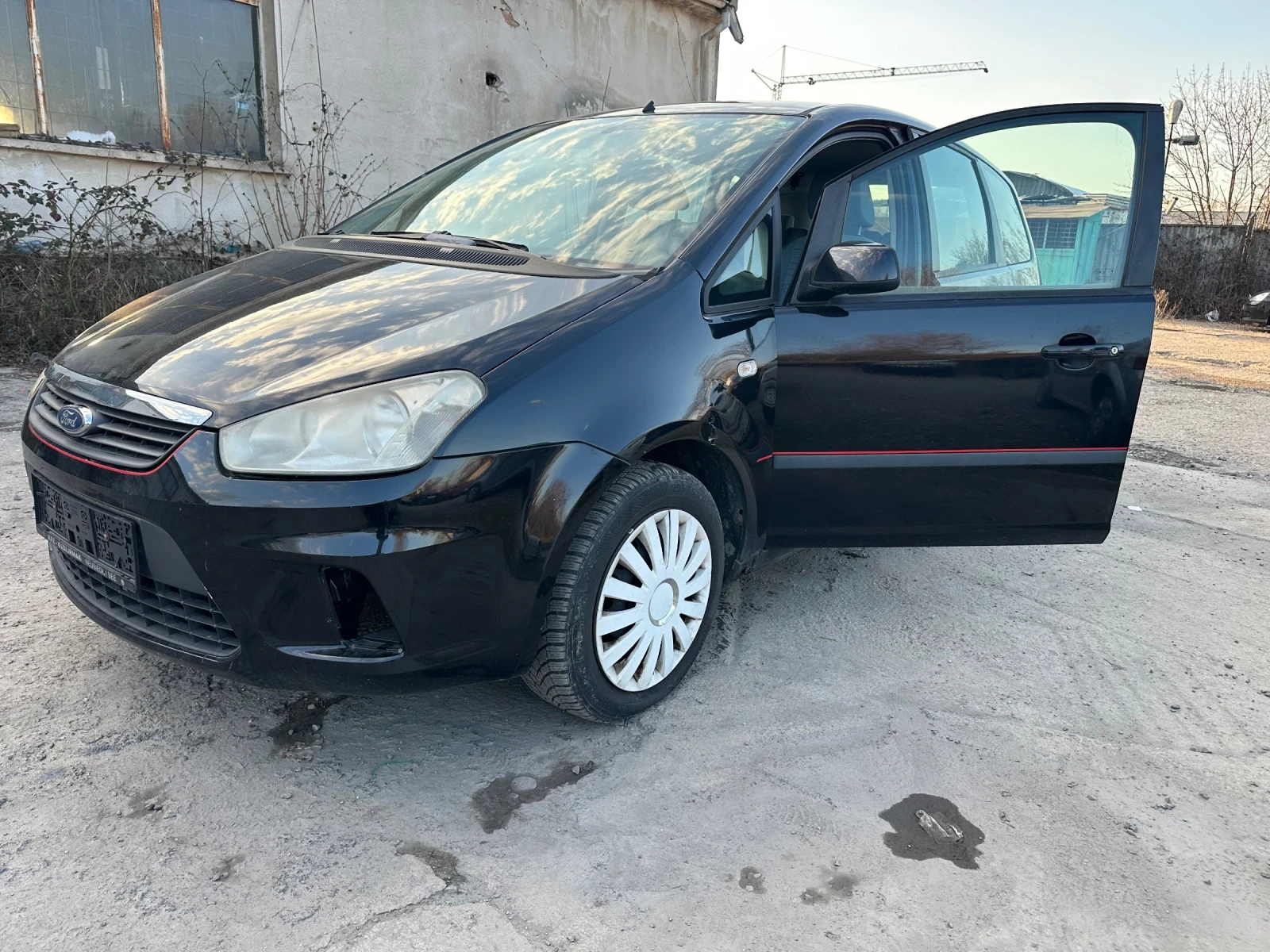 Ford C-max 1.6 бензин