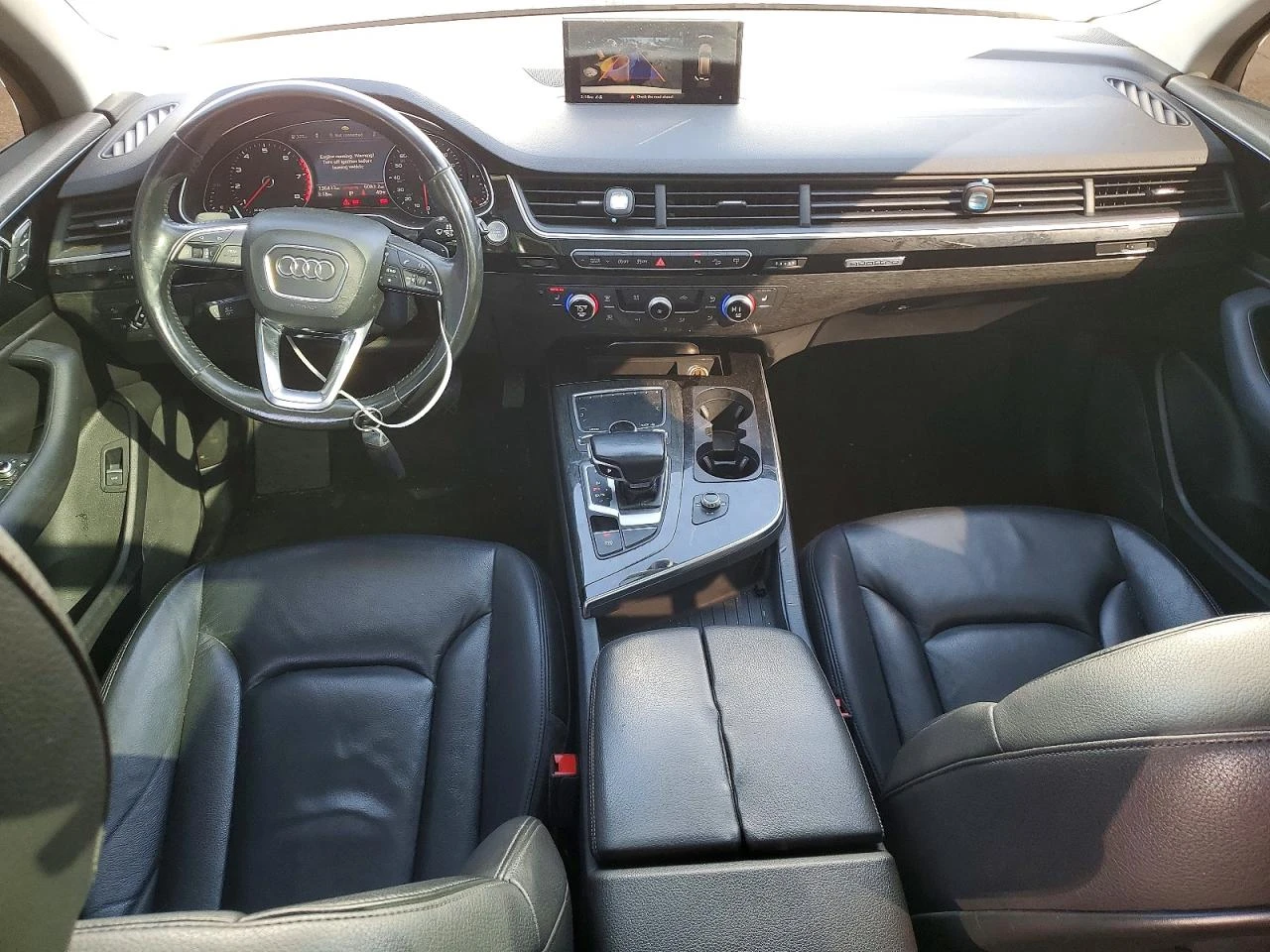 Audi Q7 3.0l Premium, снимка 8 - Автомобили и джипове - 54323115