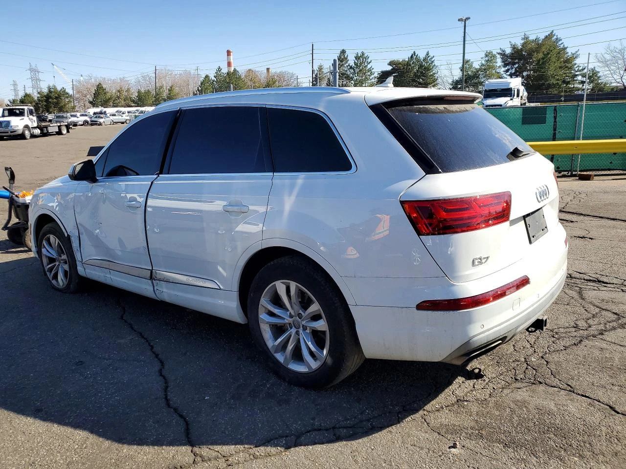Audi Q7 3.0l Premium, снимка 2 - Автомобили и джипове - 54323115