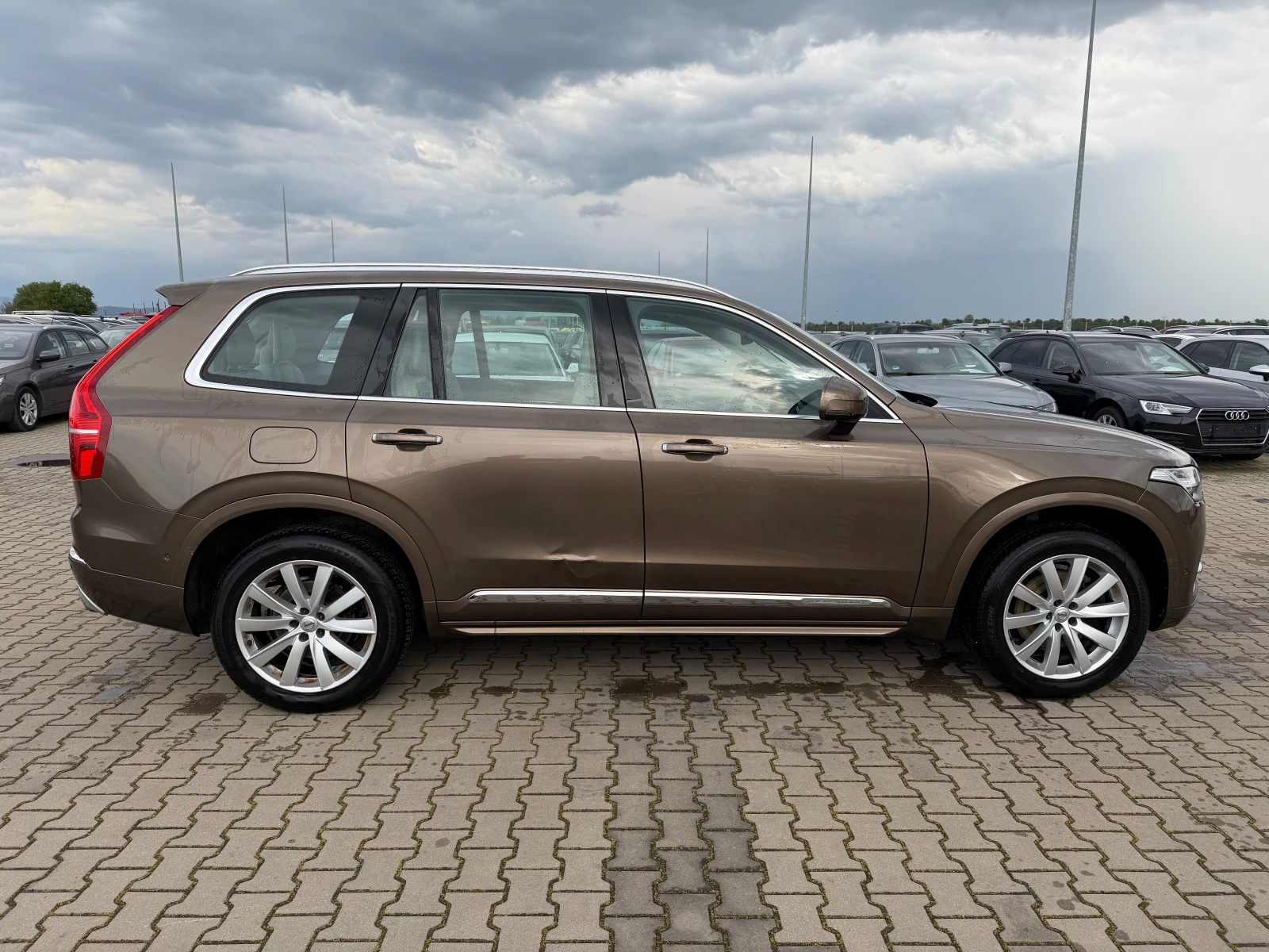 Volvo Xc90 2.0D5 AWD AVTOMAT/NAVI/KOJA 6+ 1 EURO 6, снимка 5 - Автомобили и джипове - 54366907