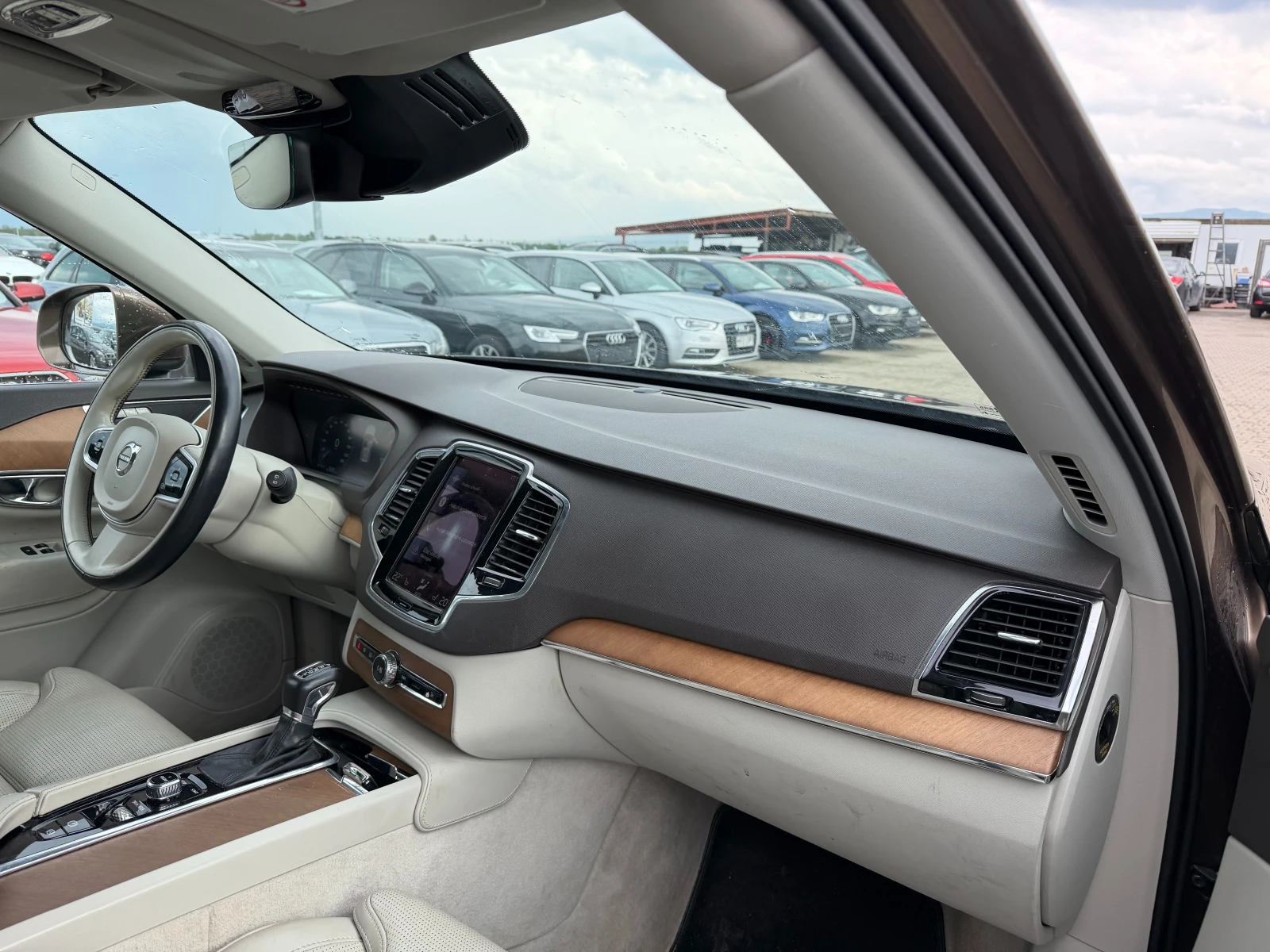 Volvo Xc90 2.0D5 AWD AVTOMAT/NAVI/KOJA 6+ 1 EURO 6, снимка 12 - Автомобили и джипове - 54366907