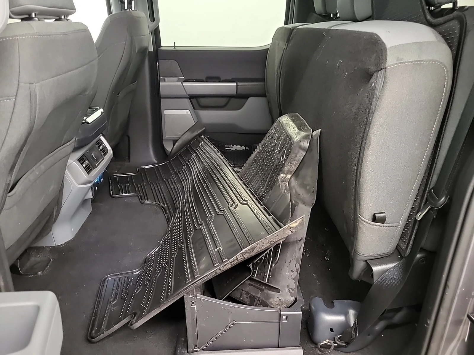 Ford F150 XLT 4WD SuperCrew, снимка 17 - Автомобили и джипове - 54492139