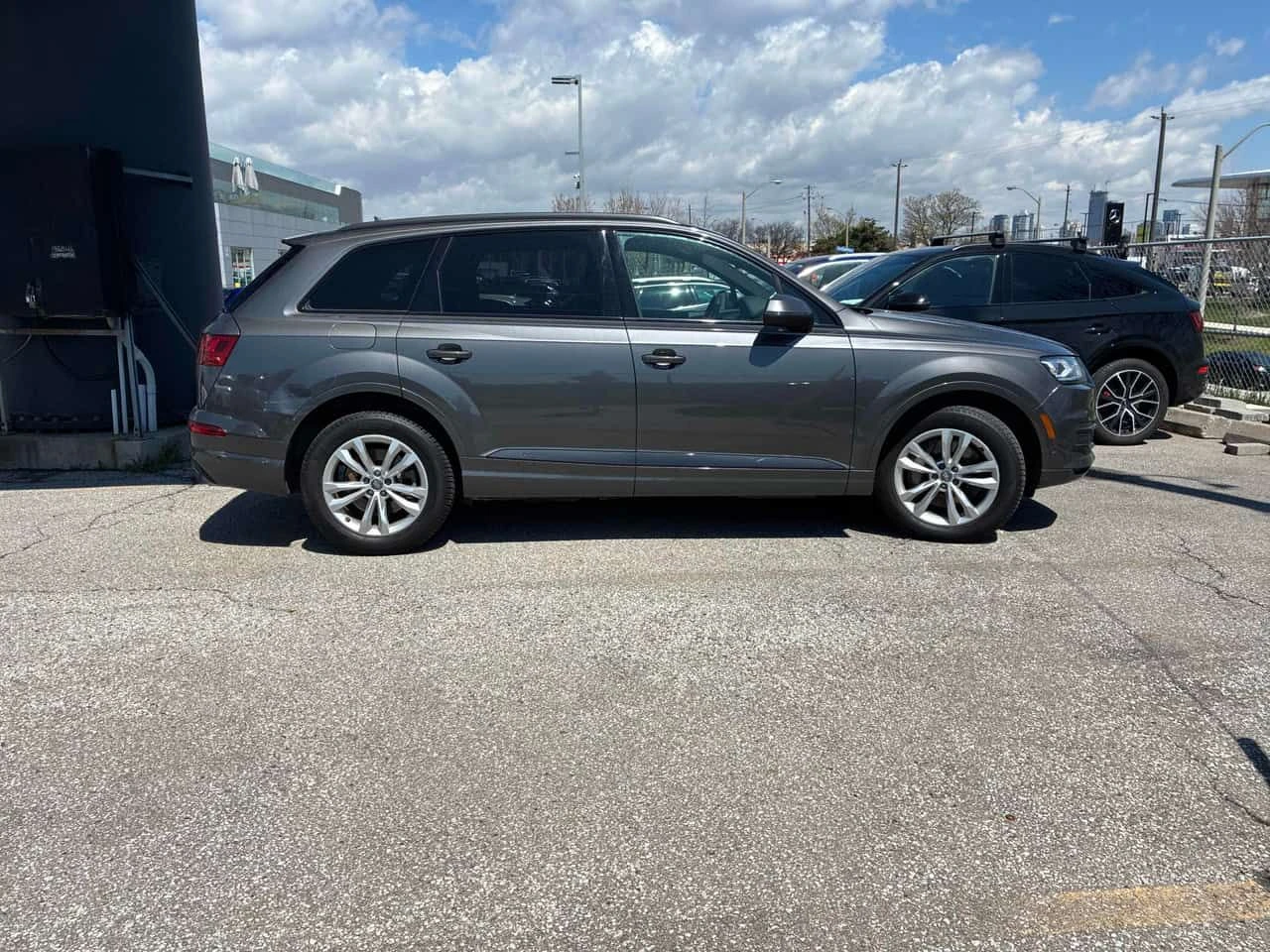 Audi Q7 * Progressiv * CARFAX * ПАНО * ОБДУХВАНЕ * , снимка 3 - Автомобили и джипове - 54647747