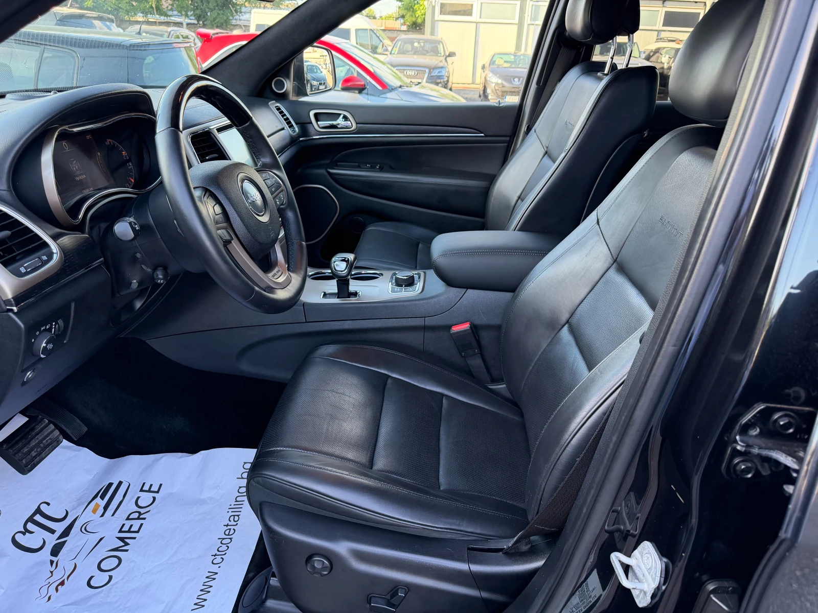 Jeep Grand cherokee 3.0 CRD SUMMIT ОБДУХВАНЕ ПАНОРАМА КОЖА КСЕНОН FULL, снимка 7 - Автомобили и джипове - 54721864