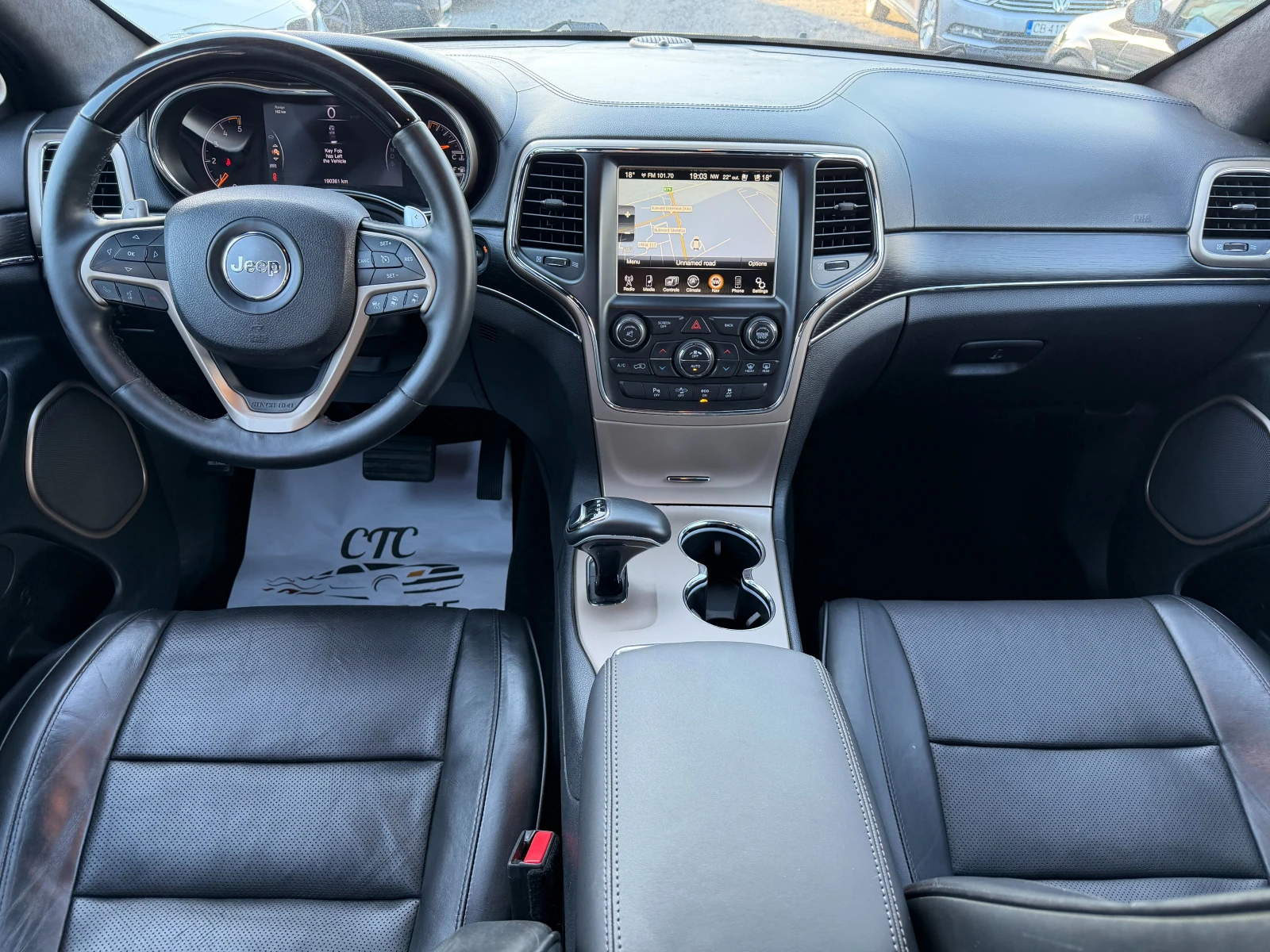 Jeep Grand cherokee 3.0 CRD SUMMIT ОБДУХВАНЕ ПАНОРАМА КОЖА КСЕНОН FULL, снимка 11 - Автомобили и джипове - 54721864