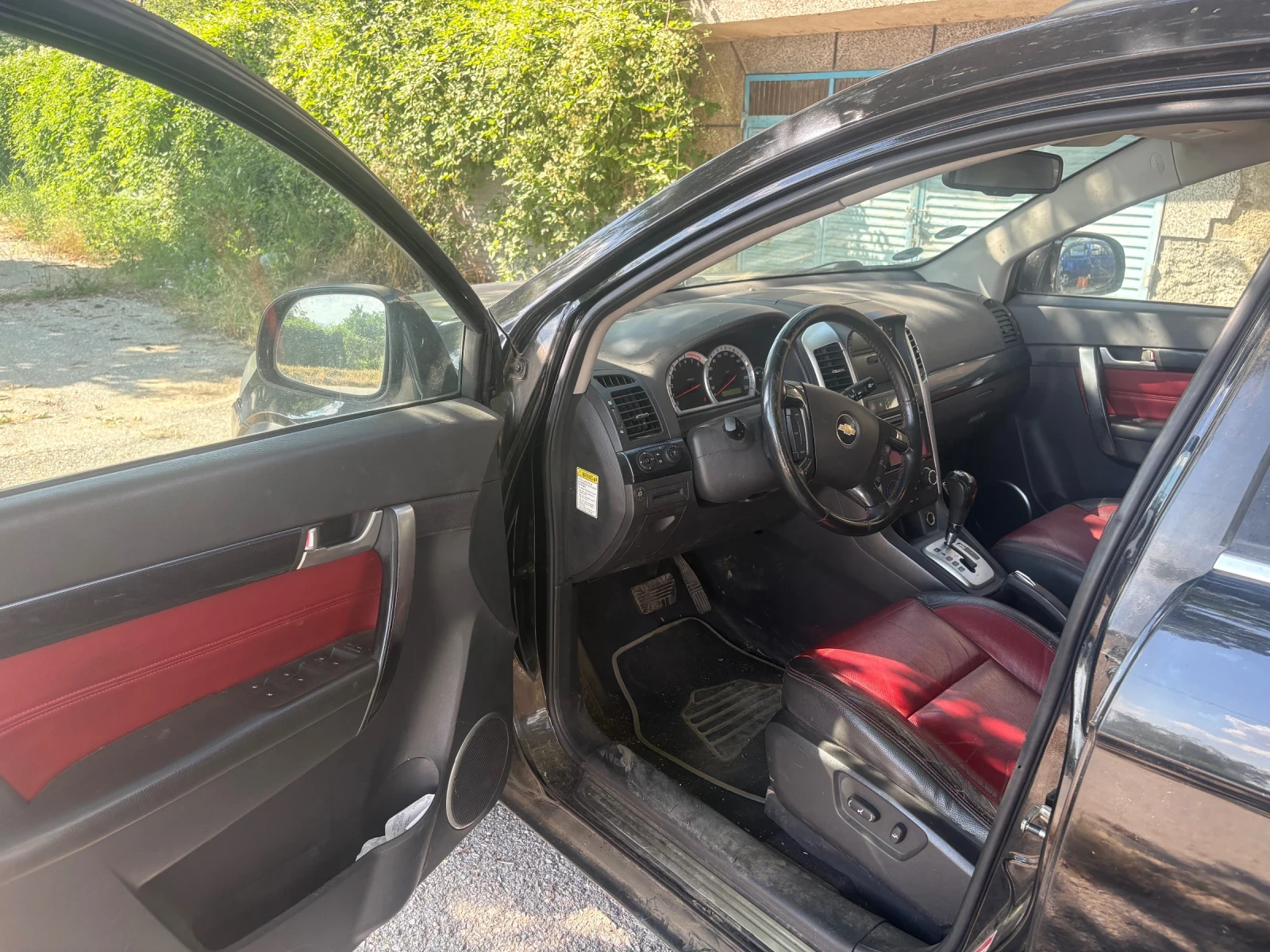 Chevrolet Captiva, снимка 8 - Автомобили и джипове - 55070956