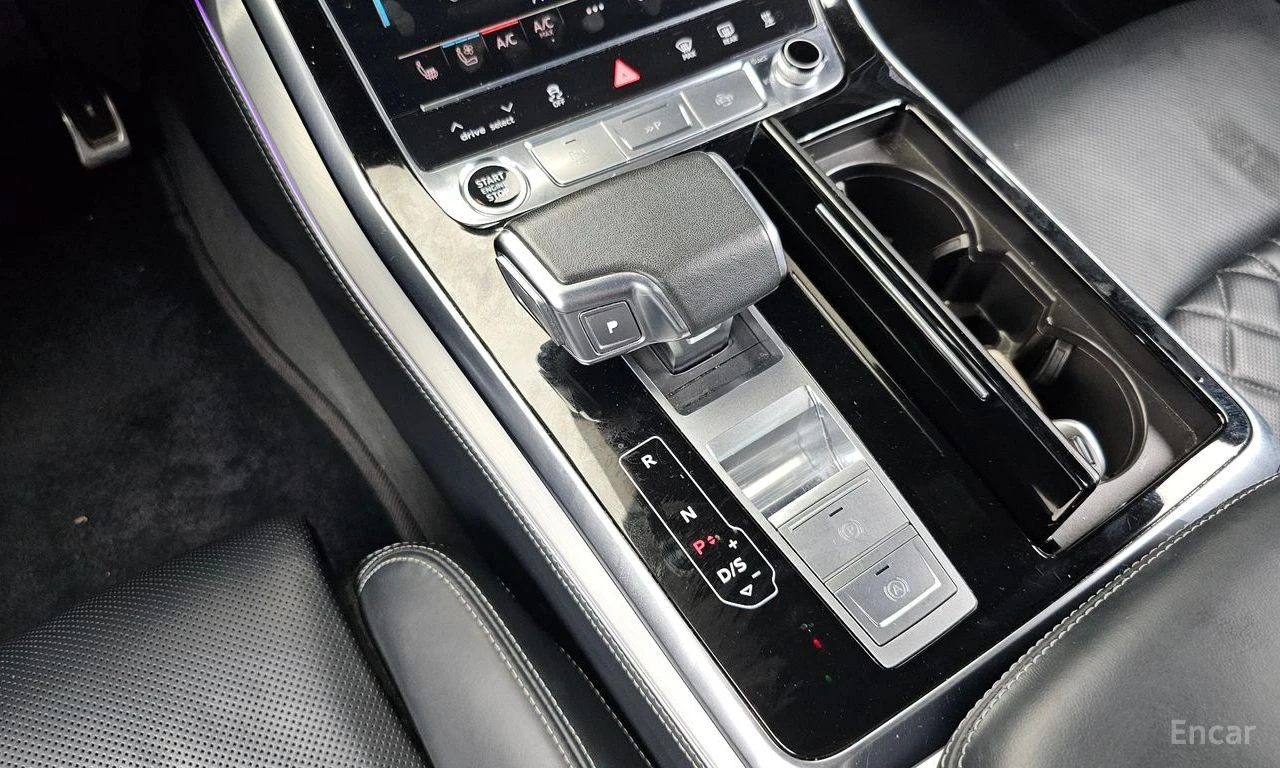 Audi Q8 50 TDI* B&O* HEAD UP* МАСАЖ* ОБДУХ* КРАЙНА ЦЕНА, снимка 15 - Автомобили и джипове - 55823039